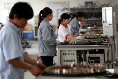 《電子廠招聘信息，流水線上班究竟累不累？》